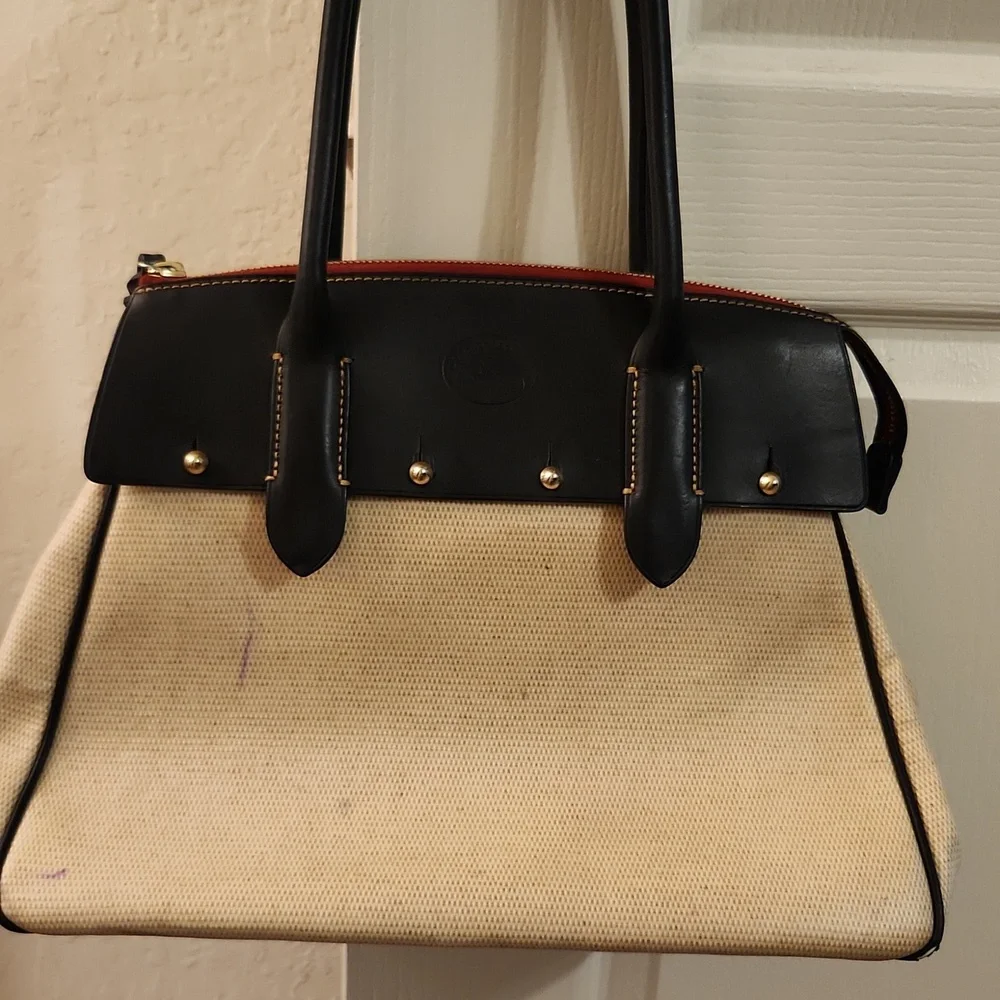 Dooney & Bourke Large Satchel - Picture 1 of 16